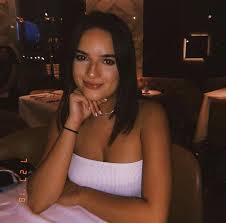 Would You Consider Natalie David S Assistant A Part Of The Vlog Squad Vlogsquadgirls Vlog Squad Cute Poses For Pictures Celebs