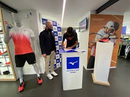 Prima il più basso prezzo: Mizuno E Lorenzo Sonego Per Due Anni Di Nuovo Insieme