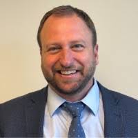 30+ profilů „Joe Caleb“