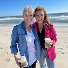 Karen E Laine (@kelaine217) • Instagram photos and videos