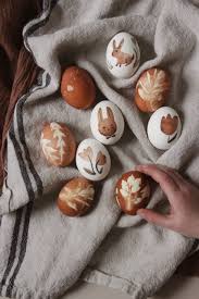 Onion Skin And Watercolor Easter Eggs Easter Eggs Easter Easter Egg Decorating