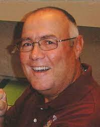 Stanley Mott's Instagram, Twitter & Facebook