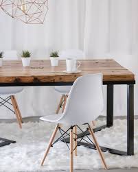 5 Tables Diy Pour Votre Salle A Manger Shake My Blog En 2020 Table Salle A Manger Table A Manger En Bois Table De Salle A Manger Bois