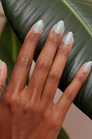 Natural looking almond gel nails~ i'd love my nails to look like this! 15 Almond Shaped Nail Designs Cute Ideas For Almond Nails