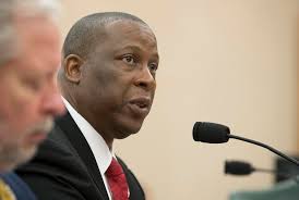 Amid contracting scandal, Charles Smith to retire as head of Texas health  commission