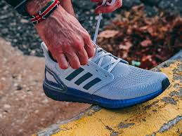It's a good training the material advertises 20% more boost than before. Upornost Alabama Diplomirani Adidas Ultra Boost 19 Vs 20 Goldstandardsounds Com