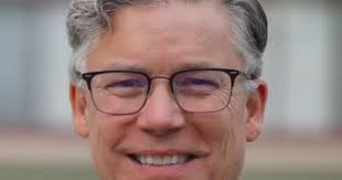 Guest commentary: The state's top cop is teetering