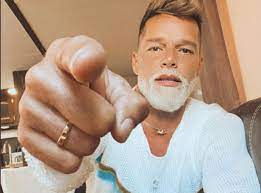 Ricky martin y carlos vives lanzan en conjunto el tema 'canción bonita' (video). Ricky Martin Y Carlos Vives Graban Video Clip Juntos Nota Clave De Alfonso Quinones