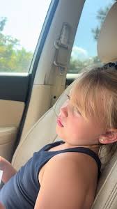 ¡El pajarito informa! 😂 Chismes de novios en la escuela