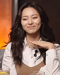 Tzuyu Stuns Fans with Powerful Presence in TWICE