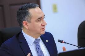 LOÚLTIMO Rodolfo Delgado es reelegido como Fiscal General de la República,  con 57 votos a favor, en la Asamblea Legislativa. 🔴🇸🇻