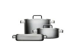 The iittala sarpaneva cast iron pot is a finnish icon of heirloom quality. Iittala Tools Pots And Pans Kitchenware Design Pots And Pans Better Living