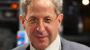 Von august 2012 bis zu seiner versetzung in den einstweiligen ruhestand im november 2018 war er präsident des bundesamtes für verfassungsschutz (bfv). Gegen Verfassungsschutz Darf Maassen Die Afd Vertreten