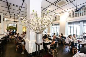 What to do at dinner theatre in singapore? Stylish Modern Interior Design 10 Best Restaurants In Singapore Restaurant Interior Design