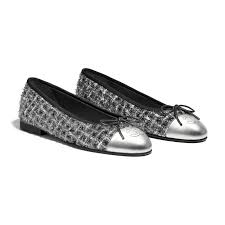 Black And White Flats Shoes Chanel Pre Fw2018 19 Silver Black Tweed Lambskin Ballerinas 750 Chanel Shoes Ballerinas Shoes Outfit Chanel Shoes Flats