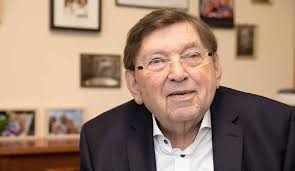 Jubiläumsheft und Museumsführer