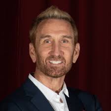 Mitchell Anthony (@MrMitchAnthony)