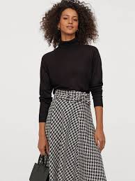 *this piece is part of new look kind: Buy H M Women Black Fine Knit Polo Neck Jumper Sweaters For Women 11798952 Myntra