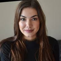 Lisa Kroll's Instagram, Twitter & Facebook