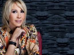 La presentadora de televisión señaló que, para ella, las madres son sagradas y espera que la joven. Laura Bozzo Se Ve 30 Anos Mas Joven Con Nueva Cirugia Rpp Noticias