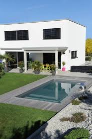 Parcourez Les Images De Piscine De Style Moderne De Piscines Contemporaines Inspirez Vous Des Plus Bel In 2020 Modern Pools Pool Landscaping Swimming Pools Backyard
