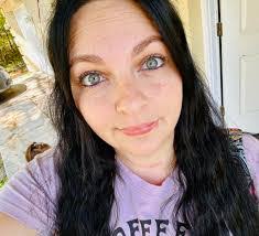 Stacey Blais's Instagram, Twitter & Facebook