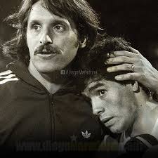 Juan francisco‏ @juan_voland 24 янв. Leopoldo Jacinto Luque Y Diego Maradona Diego Maradona Deportes Jacintos