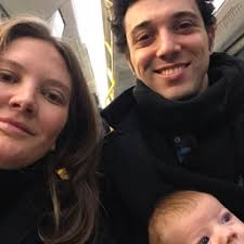 Se Laura Møller H's shop på Reshopper