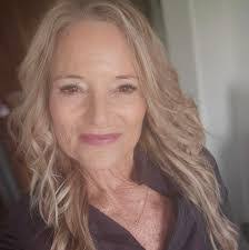 Dora Elam's Instagram, Twitter & Facebook