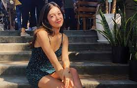 Kaufman,grace(miller) of newton, ma (resident at lasell village), formerly of rockville centre, ny, and east hampton, ny. Grace Kaufman Ø¯Ø± ØªÙˆÛŒÛŒØªØ± They Ll Try To Get You Down But Don T Let Them Make Friday Your Flyday Fridayfeeiing Fridaymotivation