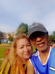 Mga Seniors samahan ninyo ang 77 yrs. Old na sumayaw let's go