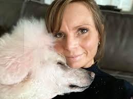 She think she still a puppy 😑