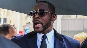 Kelly acusado de um novo crime sexual. R Kelly Va A Juicio Por Cargos De Abuso Sexual Noticias Ultimas