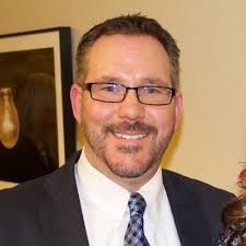 D209 hires new HR head in second board vote