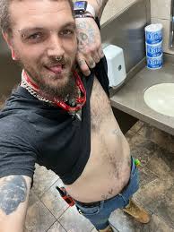 Admiration for a photo in GAY Truckers group