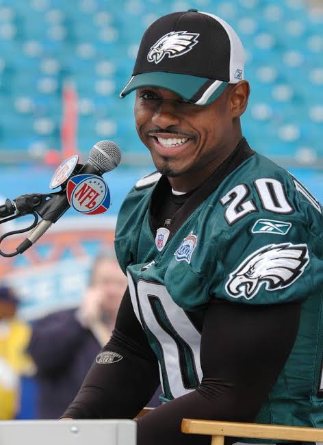 Jacksonville native Brian Dawkins elected to Pro Football Hall of Fame