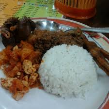 Gudeg is made from young unripe jack fruit (javanese: Photos At Gudeg Wijilan Bu Lies 32 Tips From 2066 Visitors