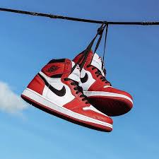 2021.07.15 nikkei style u22 『校長ブログ』に学校長の特集記事が掲載されました; Air Jordan 1 Chicago Retro Hi Og 555088 101 Red White Black Air Jordans Retro Air Jordans Jordan Shoes Wallpaper