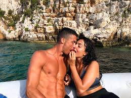 Initially i was ashamed about working out with cristiano. Georgina Rodriguez Says It Was Love At First Sight As She Reveals First Meeting With Cristiano Ronaldo