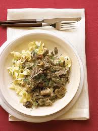 34 One Pot Meals Just Right For Dinner Tonight Beef Stroganoff Crockpot Beef Stroganoff Slow Cooker Beef Stroganoff