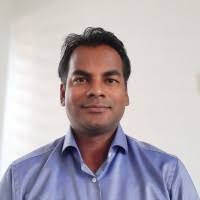 200+ perfiles de «Moons-»