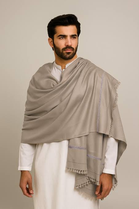 Mushroom Men&rsquo;s Heavy Wool Shawl for Winter &ndash; Premium Warm Elegance