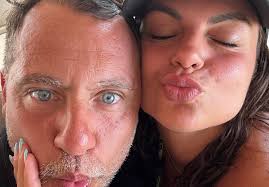 E tapar esses melões?": Mamas de Ana Rita Clara levam fãs à loucura