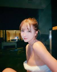 三上悠亞爆AV界７大秘密：女優最愛「魔鏡號」？清水健拍不了VR動作片