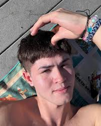 sean m (@sean.smm) • Instagram photos and videos