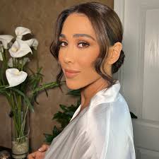 ANN HASSARATI MAKEUP