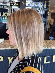 This Natural Blonde Balayage Looks Great On This Modern Layered Bob Hairstyle Description From Short Ha Balayage Straight Hair Short Hair Styles Balayage Hair