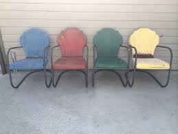 Vintage 1950 S Shell Scallop Back Metal Porch Lawn Patio Chairs 4 Total Estate Midcenturymodern Vintage Metal Chairs Patio Chairs Metal Lawn Chairs