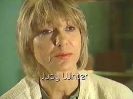 A model or first form; Judy Winter Sprecher Kontakt Booking Sprachproben