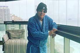 Check spelling or type a new query. Vestido Com Roupao Zeca Pagodinho Faz Sucesso Nas Redes Sociais